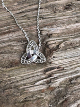 Load image into Gallery viewer, TRINITY PENDANT MARQUISITE
